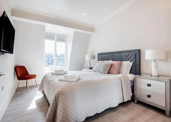 Hyde Park Suite 9-Hosted By Sweetstay